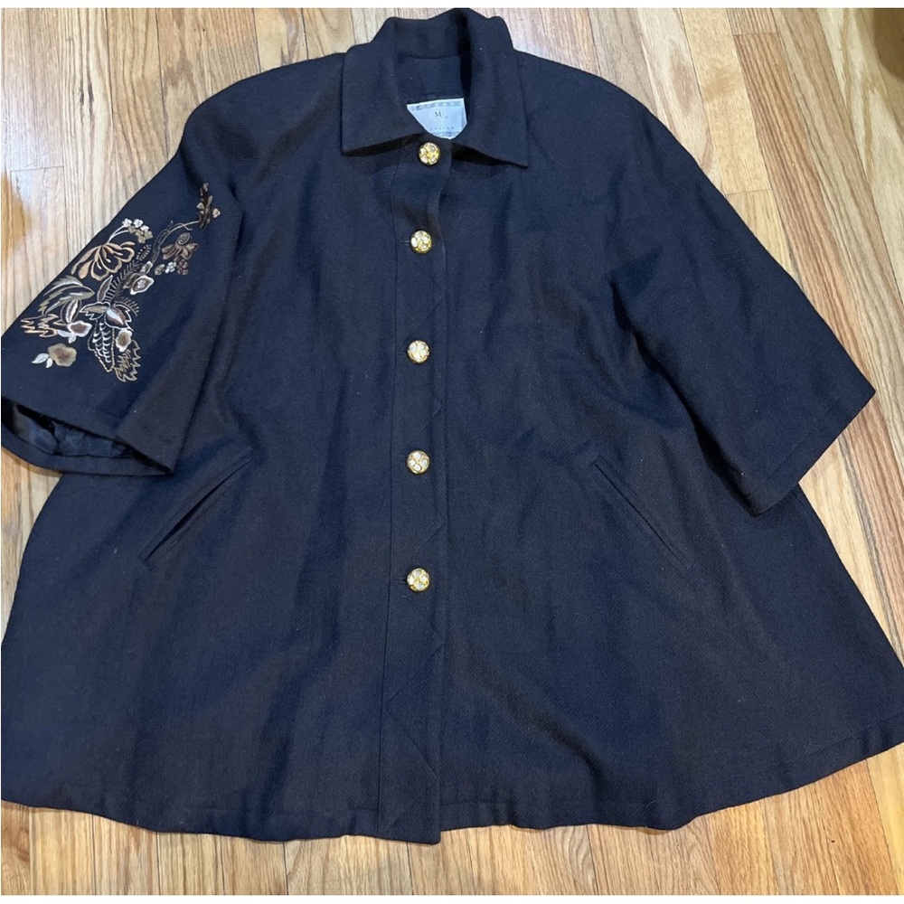 Mondial Ateliar Wool Black Cape Coat with Embroidered Sleeve MOP buttons Medium